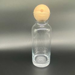 Glas Karaffe mit Blume des Lebens Gravur inkl. Zirbenkugel
